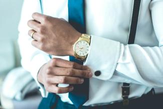 person wearing white dress shirt by Jonathan Francisca courtesy of Unsplash.